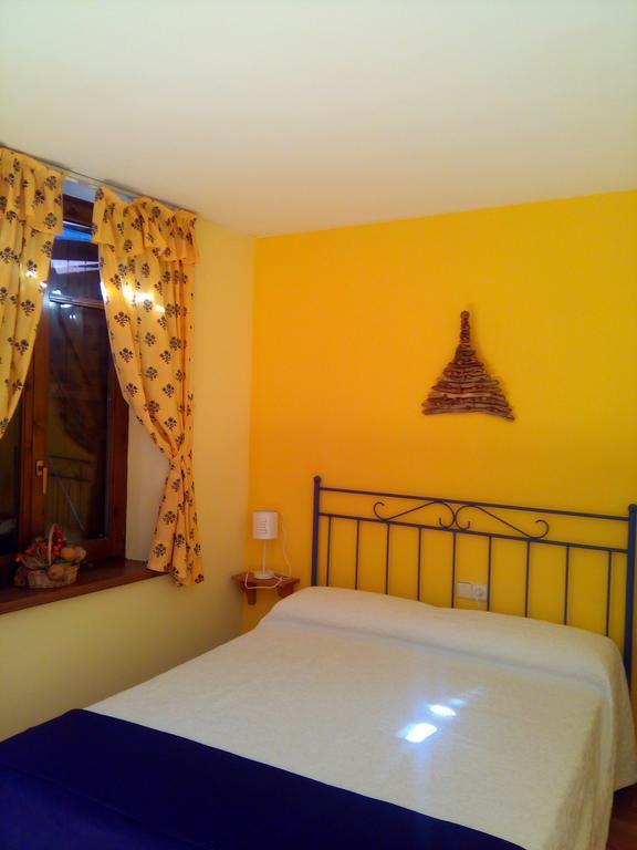 Casa Es Neres Hotel Лес Екстериор снимка